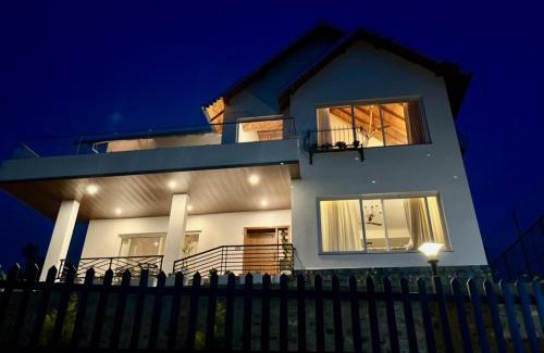Majkhali Casa | Altitude 6000