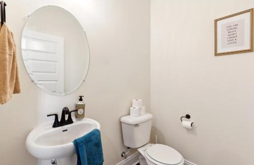 Clarksville Apartamento | Alto L3 I Beautiful 2 Bedroom Apartment