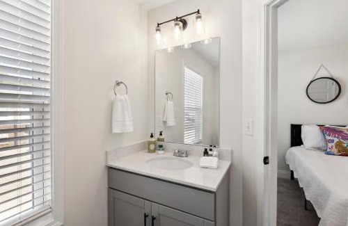 Clarksville Apartamento | Alto L3 I Beautiful 2 Bedroom Apartment
