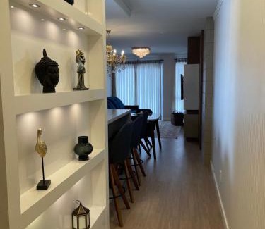 Quinta da Serra Apartamento | ALTO PADRÃO, centro, Rua Coberta, na Estação Campos de Canella