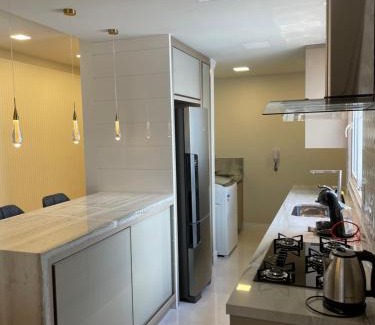 Quinta da Serra Apartamento | ALTO PADRÃO, centro, Rua Coberta, na Estação Campos de Canella