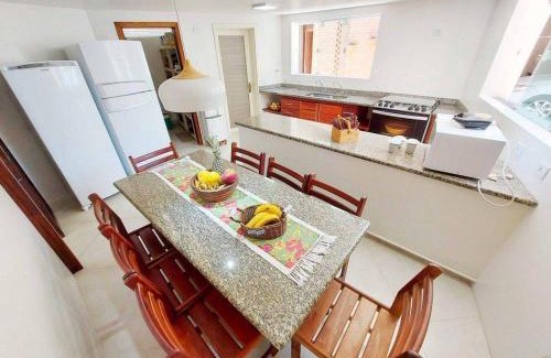 Jardim Virginia Casa | Alto padrão com piscina 300m da praia