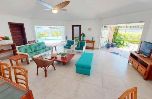 Jardim Virginia Casa | Alto padrão com piscina 300m da praia