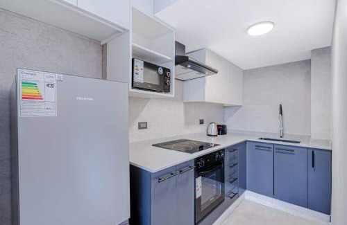 El Golf Apartamento | Alto Vitacura II - AC & City Views