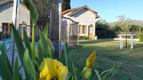 Huerta Grande Cabina | Altos del Pucara Piscina Climatizada vista a las sierras juegos infantiles
