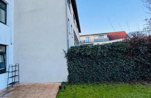 Wedel Apartamento | Altstadt-Charme bei Hamburg mit Garten & Grill