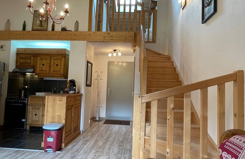 Laveissiere Apartamento | ALTURA T2 Duplex wifi au pied des montagnes