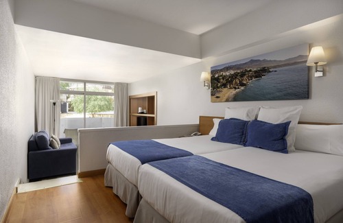 Carihuela Hotel | AluaSun Lago Rojo - Adults Recommended