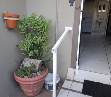 Upington Casa | Alucarni Guest House with solar energy