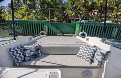 Parque das Palmeiras Alquiler De Eote | Aluguel de lancha em Angra dos Reis