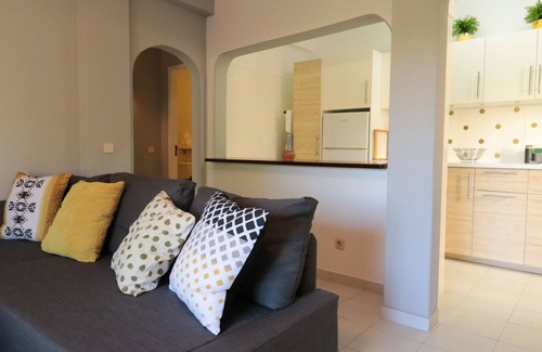 Montes de Alvor Apartamento | Alvor 1BR Flat in w/ AC & Balcony by LovelyStay
