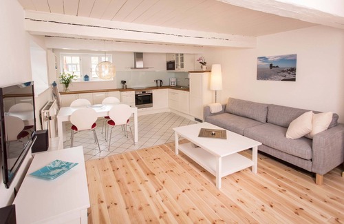 Flensburg Apartamento | Am alten Kaufmannshof - whirlpool bath, shower, TV, WLAN, washing machine, parking space