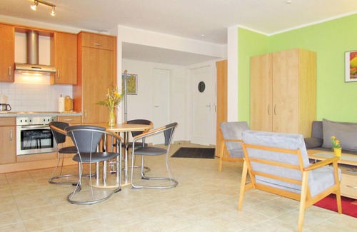 Wittenbeck Apartamento | Am Grün 14 / Bettina / WE 4: friendly and spacious 2-room apartment