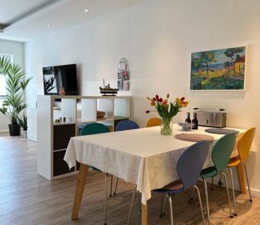 Flensburg Apartamento | Am kleinen Mühlenteich - Zentrale ruhige Lage mit Parkplatz und Fahrrädern