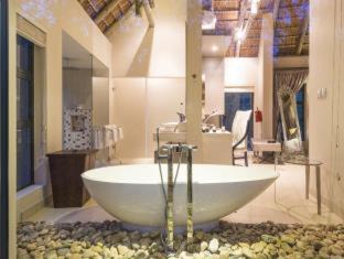 Thorny Bush Game Reserve Cabina | AM Lodge - Hoedspruit