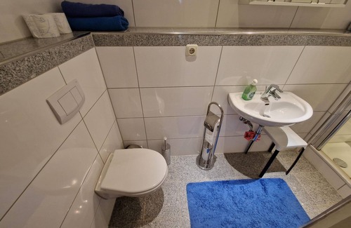 Bad Segeberg Apartamento | Apartamento B izquierda / apartamento, ducha, aseo - Am Rathaus / Sondermann, Ferienwohnung