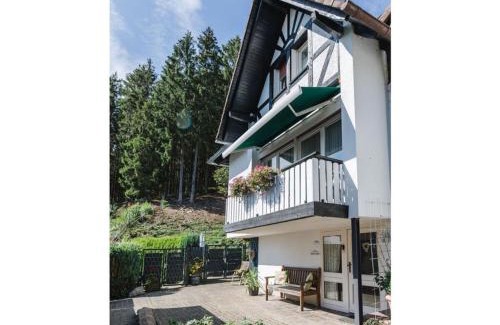 Eslohe Casa | Am Wald Modern retreat