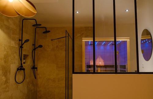 Montfavet Apartamento | AMA, suite avec baignoire balnéo et sauna privé