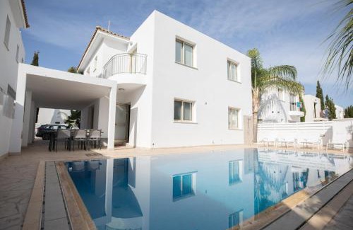 Pernera Villa | Amalthea
