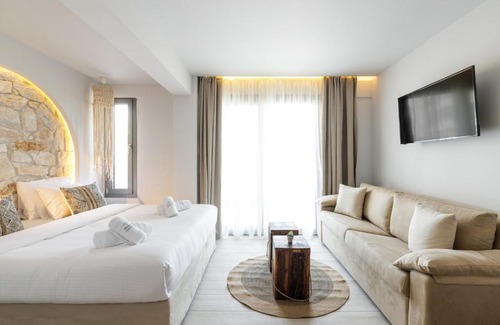 Polichrono Apartamento | Amalthia Luxury Suites