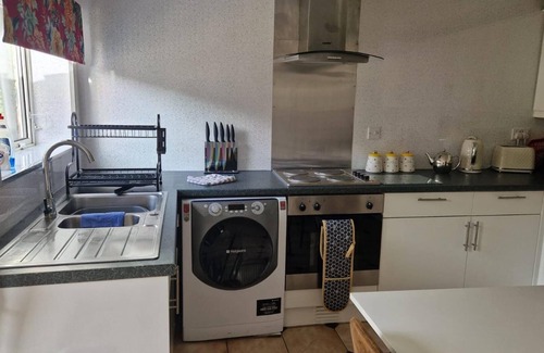 Langley Moor Cabaña | Amani 2-bed Bungalow - Sleeps 4 - Pet Friendly