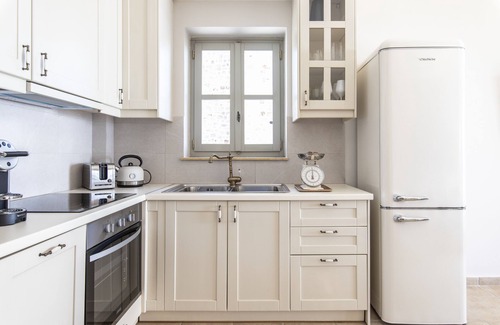 Lefktron Casa | Amani Earthy Living