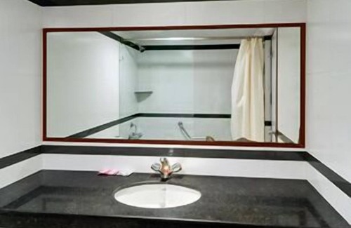 Fatehabad Road Hotel | Amar Yatri Niwas