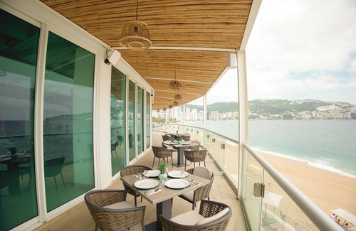Club Deportivo Complejo | Amares Acapulco