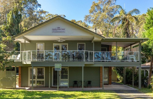 Smiths Lake Casa | Amaroo Sunset Lodge - Pacific Palms Holidays