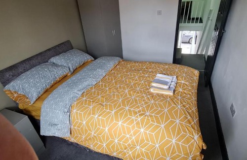 Bootle Villa | Amaz 4bd with 3 bt in bootle