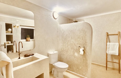 Mirleft Apartamento | Amazigh Home ist 5 Minuten vom Strand Entfernt, Apartment mit Terrasse