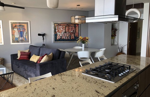 Amapas Condominio | Increíble vista al mar en la zona romántica / Amapas 353 (1Br / 2Ba)