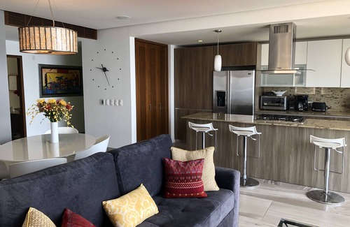 Amapas Condominio | Increíble vista al mar en la zona romántica / Amapas 353 (1Br / 2Ba)