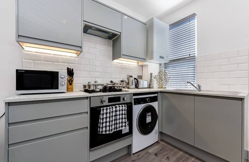 St. Leonard's Apartamento | Amazing 2 Bedroom Apartment in Greater London
