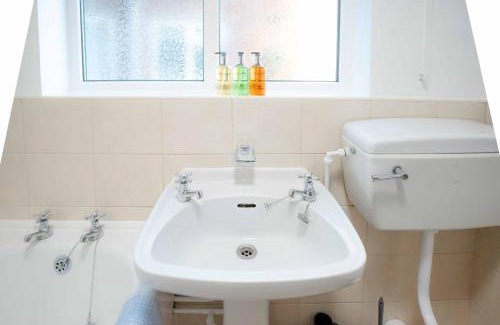 Greenwich Apartamento | Amazing 2 Bedroom Apartment With Parking