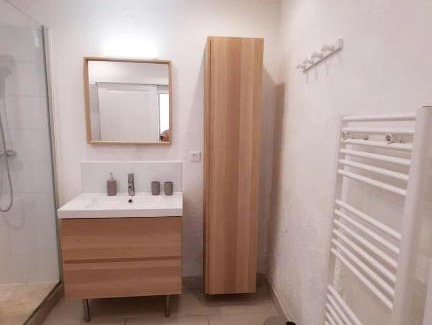 Antibes Old Town Apartamento | Amazing 2 bedroom apartment in the pedestrian area of old Antibes !