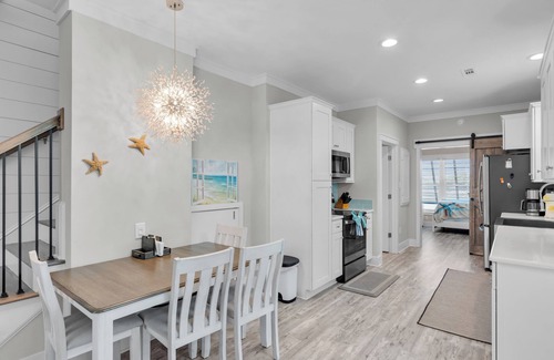 Seabreeze Trailer Park Casa | Amazing 2 bedroom waterfront home in a resort!