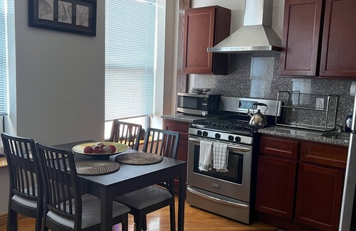 Bedford-Stuyvesant Apartamento | Increíble 2 BR Brownstone Apt.