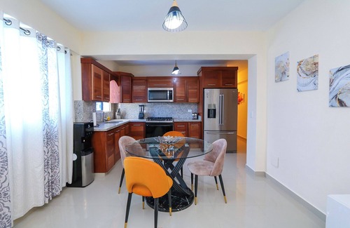 San Cristobal Apartamento | Amazing 2BR/2Bt APT hot water, AC,Garage and Patio