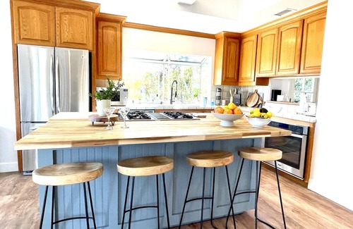 Fallbrook Casa | Amazing 3600sf Fallbrook San Diego Retreat near Golfing,Wineries,Wedding Venues