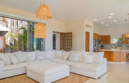 San José del Cabo Villa | Amazing 6 Bd Villa W/ Gourmet Chef, Butler, Gym and Included Yacht Charter!