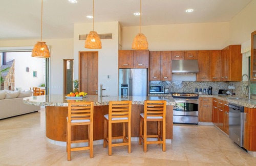San José del Cabo Villa | Amazing 6 Bd Villa W/ Gourmet Chef, Butler, Gym and Included Yacht Charter!