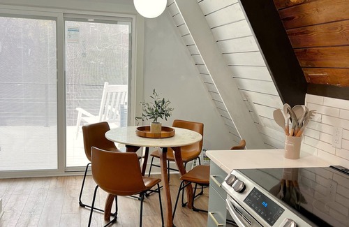 Bynum Cabina | Amazing A-Frame cabin, luxury amenities. Weekly-monthly rental starts Sept 1.