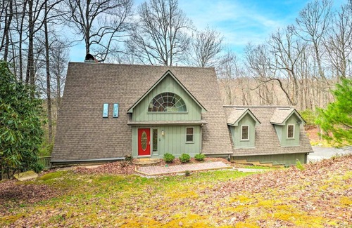 Brevard Casa | Amazing A-Frame with Private Hiking and Amenities
