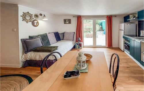 Balaruc-les-Bains Apartamento | Amazing Apartment In Balaruc Les Bains With Wifi