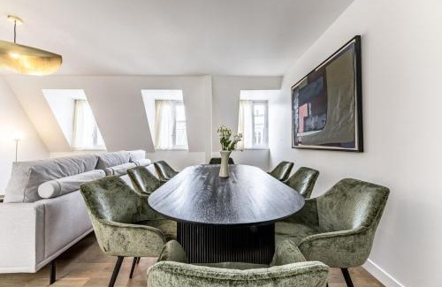 Faubourg-du-Roule Apartamento | Amazing Apartment 4Bedrooms Champs Elysées