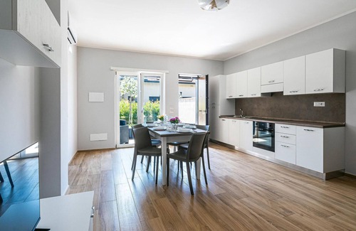 Casal Velino Apartamento | Increíble apartamento en Casalvelino