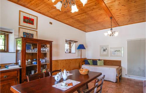 Monte Rinaldo Apartamento | Amazing Apartment In Monte Rinaldo