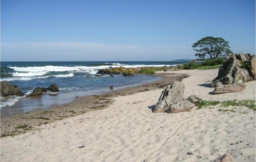 Sandkaas Apartamento | Amazing Apartment In Allinge With Wifi