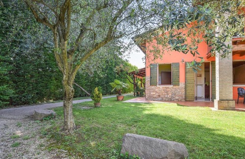 Cavriana Apartamento | Amazing Apartment In Cavriana